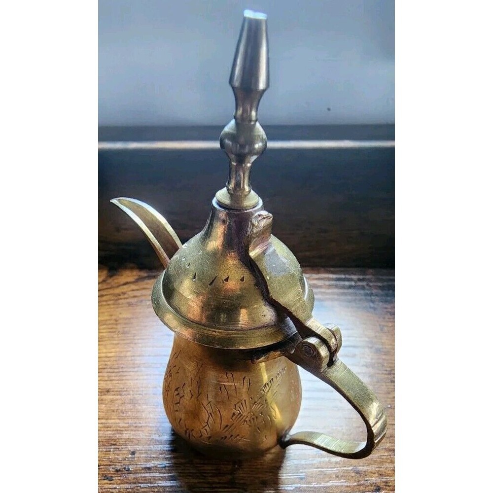Antique Mini Islamic Middle East Dallah Brass Coffee pot Copper 5" UAE Signed - Picture 7 of 8